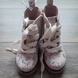 Cat & Jack Toddler Girl Combat Boots